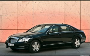 Mercedes-Benz-S600-Guard-2011-1920x1200-001