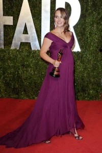 2011-natalie-portman-oscars-red-carpet-fashion-getty__large