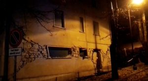 Still image from video shows damaged building after an earthquake in Visso, Italy October 26, 2016. REUTERS/Reuters Tv