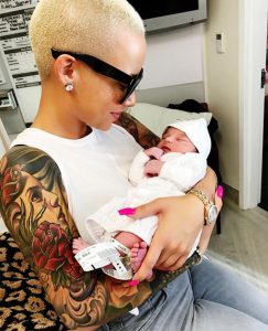 rs_830x1024-161110150517-634.Amber-Rose-Dream-Kardashian-Instagram.kg.111016