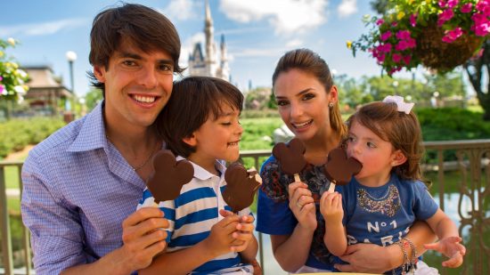 kaka-e-familia-na-disney-1377037064964_1920x1080