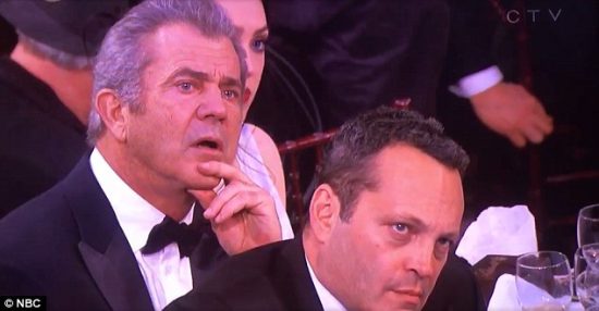 3C012A3100000578-4103838-While_the_rest_of_the_gilded_audience_cheered_Meryl_s_speech_Mel-a-5_1484007167877