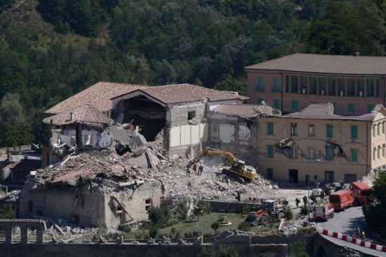 39633857_-_25_08_2016_-_italy-quake