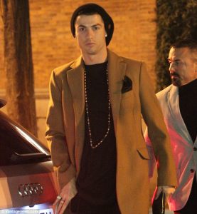3CB99CBD00000578-4181406-Cool_The_Real_Madrid_superstar_looked_casually_cool_as_he_celebr-m-7_1485978851246