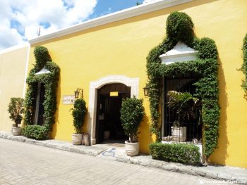 Izamal_kinich_restaurant