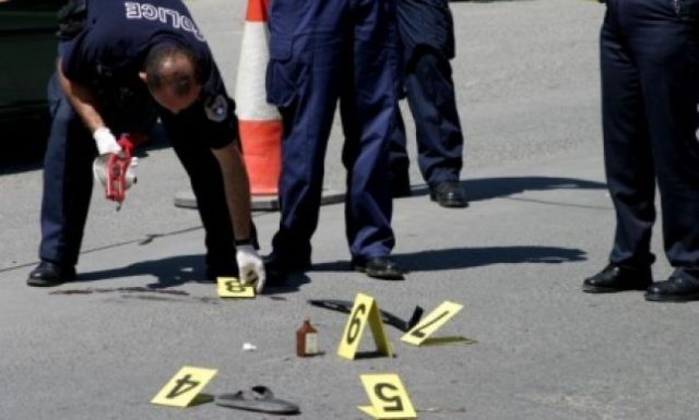 Ndërron jetë gruaja që u përfshi në aksident. Familja emigrante po kthehej në Vlorë