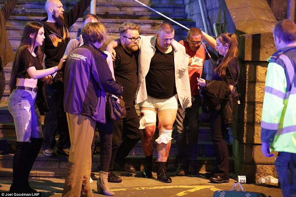 Video/Momentet rrënqethëse të panikut në sulmin e ndodhur në Manchester