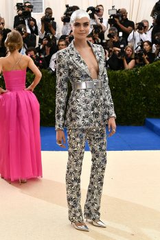 cara-delevingne-met-gala-20171