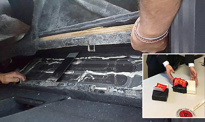 Dyshohej për vjedhje, policia vihet në ndjekje dhe i gjen 2 kg kokainë shqiptarit në Parma