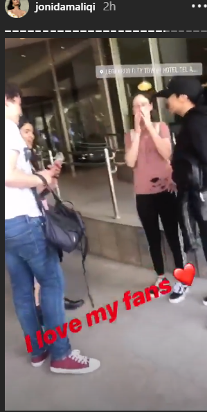 Këngëtarja Jonida Maliqi merr surprizën e bukur sapo mbërrin në Izrael