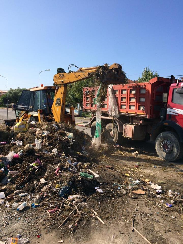 Rama publikon fotot: Asnjë punonjës i opozitës nuk është pushuar nga puna