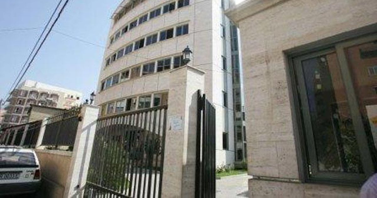 Skandali i publikimit të pagave/Prokuroria lëshon urdhër-arreste, 2 të arrestuar