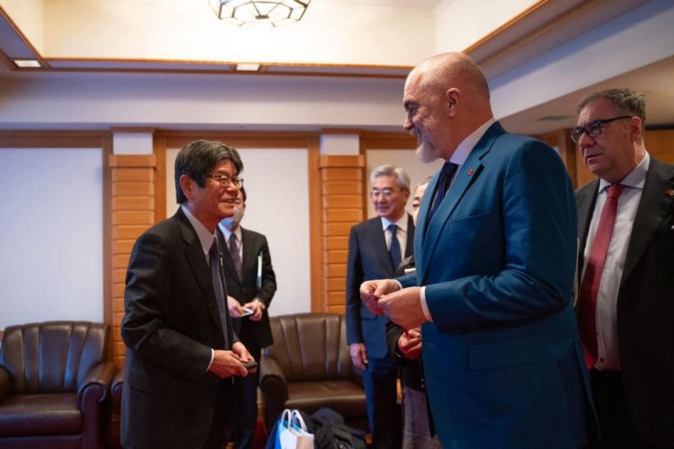 Rama takon kreun e kompanisë së teknologjisë së lartë në Japoni
