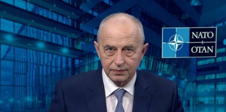 Zëvendësshefi i NATO-s: Rusia po pëson humbje edhe jashtë fushëbetejës