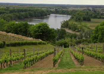 Francë, studiuesit zbulojnë kraterin e krijuar nga meteori