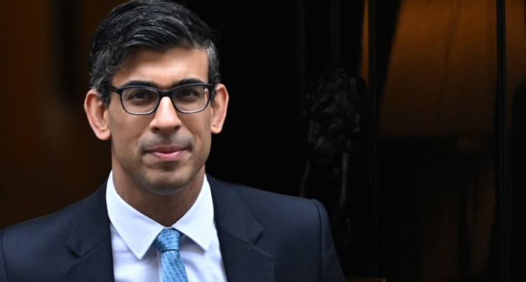 Sunak përplaset me Starmer për përparimin e marrëveshjes së Brexit