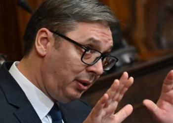 Vuçiç: Serbia do të blejë dronë kamikazë nga Emiratet e Bashkuara