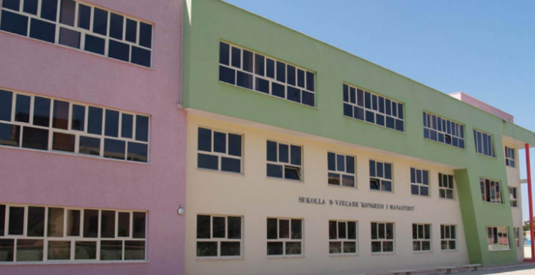 Konflikt fizik mes disa vajzave, reagojnë drejtuesit e shkollës “Kongresi i Manastirit”