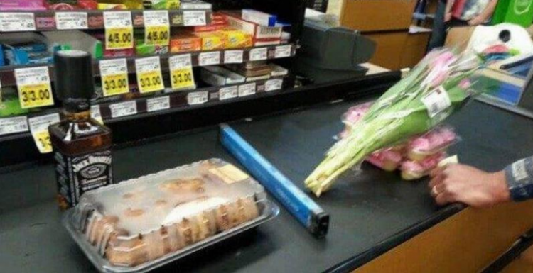 Foto qesharake që tregojnë se ka ‘dy lloje’ njerëzish në botë