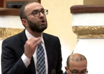 Bardhi-Nikollës në Kuvend: Respekt për Gardën, jo për ju që shkelni Rregulloren