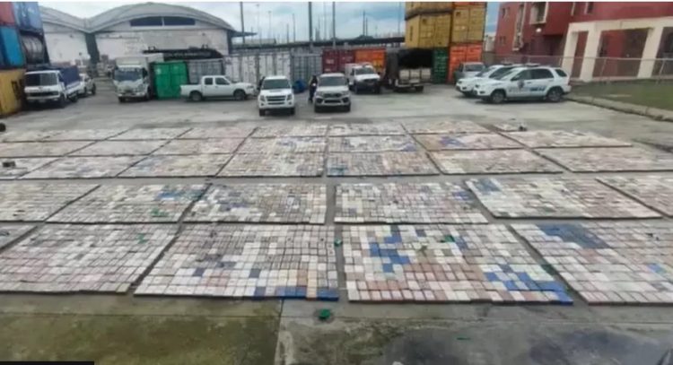 Sekuestrohen 8.8 tonë kokainë në Ekuador