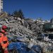 Turqia nis hetime për 612 persona pas tërmeteve vdekjeprurëse