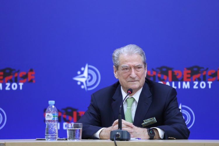  Berisha: Ahmetaj është mëkatar, por ka të drejtë