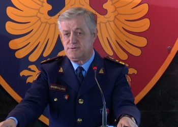 Kultivimi i kanabisit, Rrumbullaku porosi vartësve: Kontrolloni ambientet e mbyllura