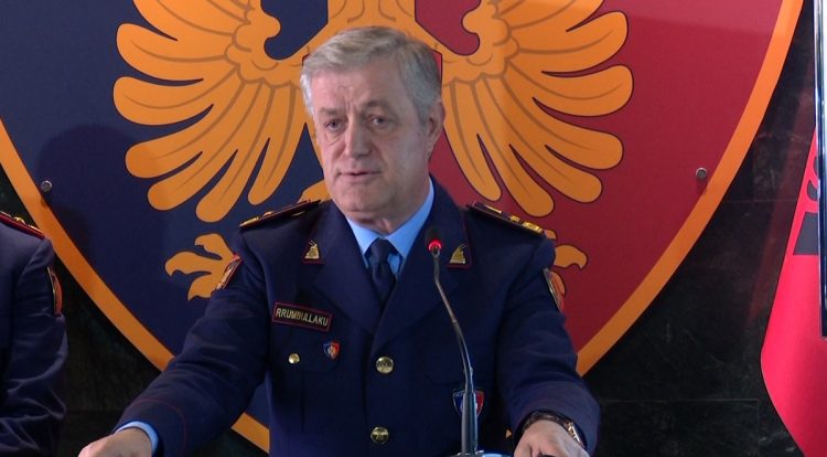 Kultivimi i kanabisit, Rrumbullaku porosi vartësve: Kontrolloni ambientet e mbyllura