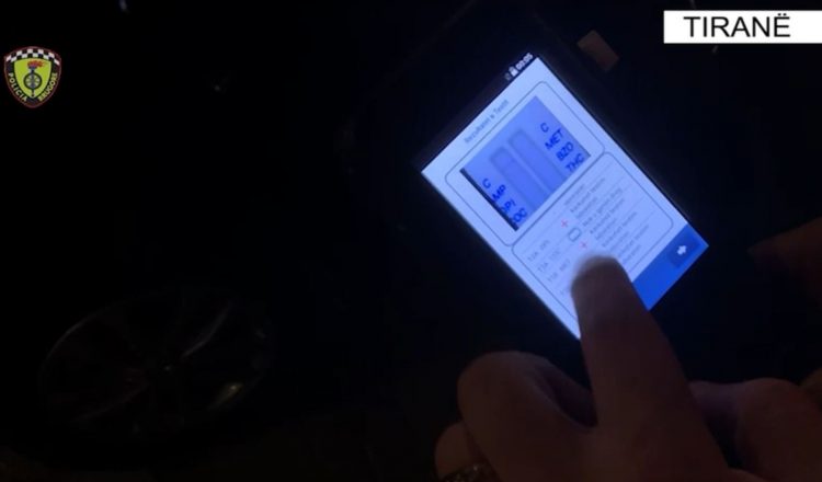 Video/Tiranë, kapen 7 shoferë që i jepnin makinës të droguar