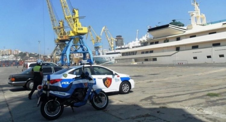Qëlloi ndaj dy personave në Mëzez, kapet i shumëkërkuari në Portin e Durrësit