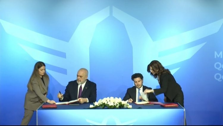 Mbledhje ndërqeveritare Shqipëri-Mali i Zi, firmosen marrëveshjet dypalëshe