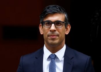 Sunak: Imigrantët që hyjnë ilegalisht në Britani do të dëbohen