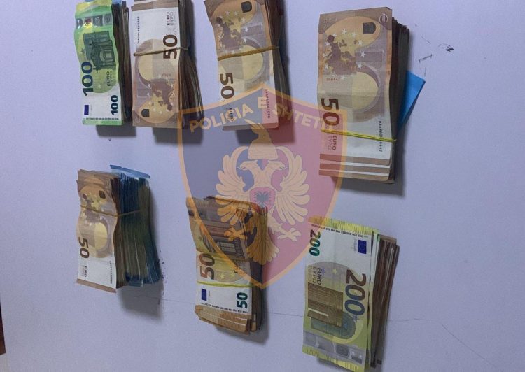 Sekuestrohen 34 mijë euro në Portin e Durrësit, çfarë dyshohet
