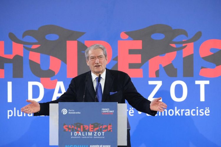 Berisha thirrje qytetarëve të Matit: Mos votoni kandidatët e “rivdekjes”