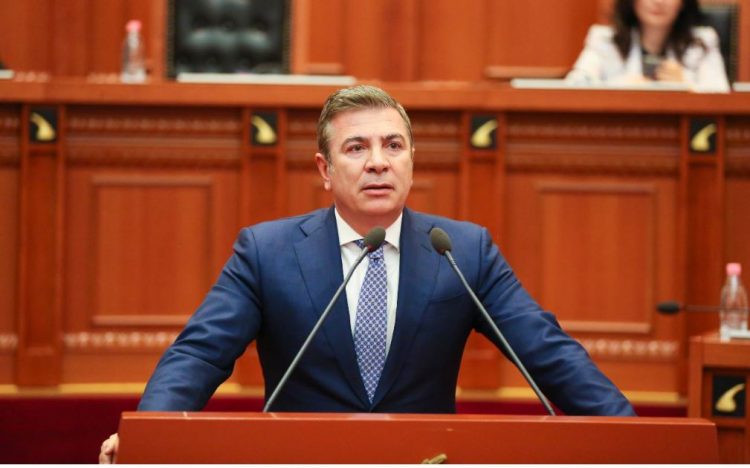 Gjiknuri në Kuvend: Berisha, fatkeqësi për të gjithë shqiptarët