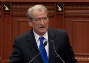 “4 të vrarë në 4 ditë”, Berisha në parlament: Motoja juaj “kokën njëri-tjetrit”