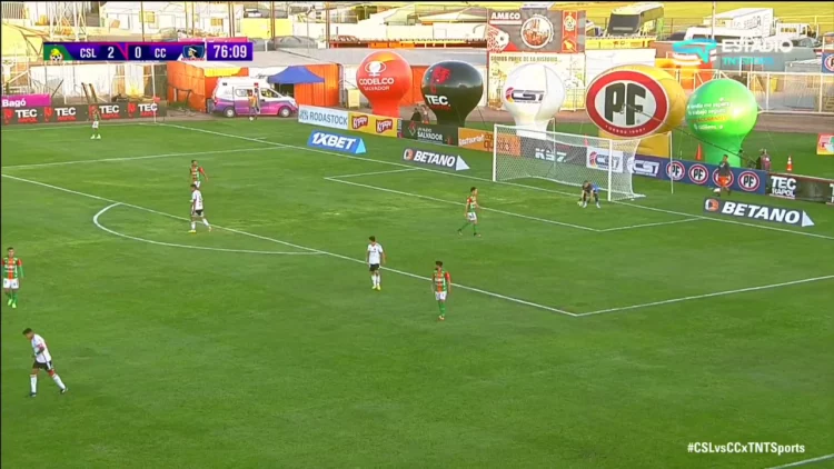 VIDEO/ Mund të futet në histori, gol nga porta në portë