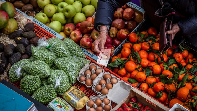 Eurostat:Çmimet e ushqimeve në Shqipëri u rritën dy herë më shumë se inflacioni në shkurt
