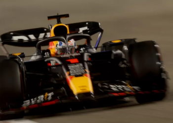 F1/ Max Verstappen fiton garën e parë të sezonit në Çmimin e Madh të Bahreinit