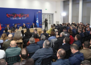 Berisha në mbledhjen e Këshillit Kombëtar: Basha nesër shkon në gjykatë