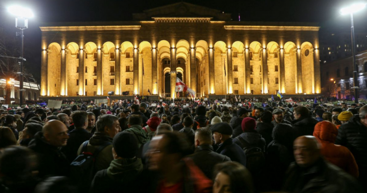 E kapur mes Perëndimit dhe Rusisë, a mund të jetë Gjeorgjia Ukraina e ardhshme?