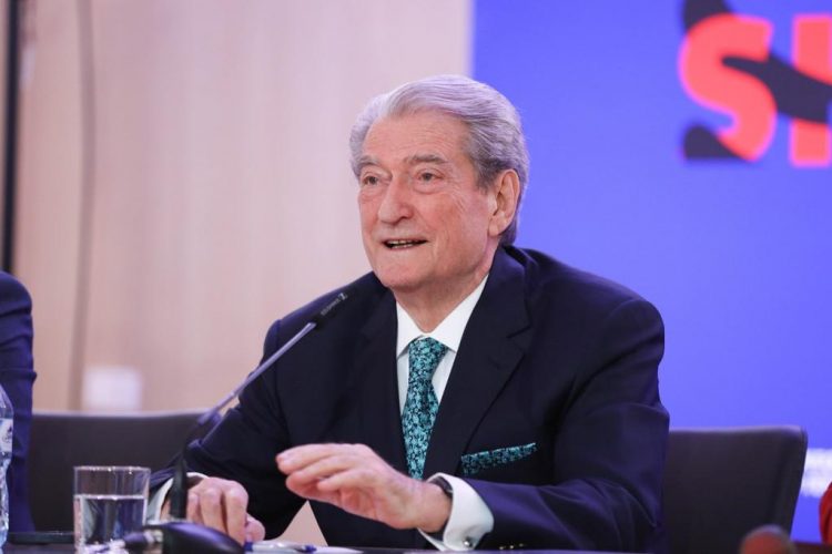 Berisha: Ambasadori i Britanisë në Tiranë, një lloj McGonigali