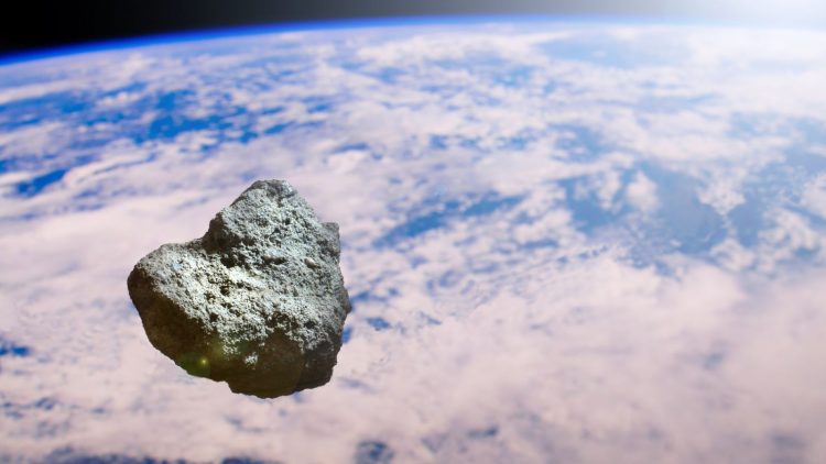 I aftë të shkatërrojë një qytet, asteroid gjigand kalon mes Tokës dhe Hënës këtë fundjavë