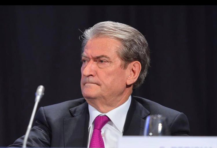 Sulmi me armë zjarri në Top Channel, Berisha: Dëshmi e pasigurisë së plotë në vend