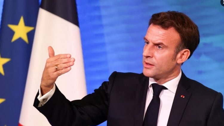 Qeveria e Macronit përballet me dy mocione mosbesimi