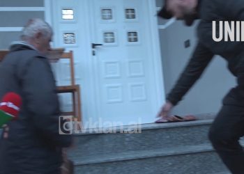 Brenda shtëpisë së familjes Hysa ku Dan Hutra shkaktoi kasaphanë me 2 të vrarë