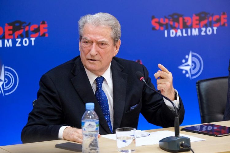 Berisha akuzon ambasadoren e SHBA për vendimin e Apelit