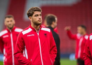 Mbrojtësi kuqezi i dëmtuar, Silvinjo detyrohet të ndryshojë listën e Kombëtares