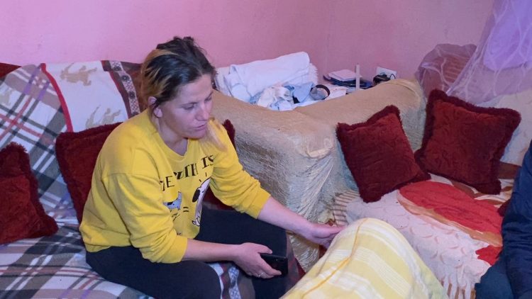 Në burg 8 ditë pasi lindi foshnjën, rrëfimi i Dianës: Kam qarë ditë e natë